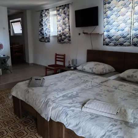 Posavec ゲストハウス 2*