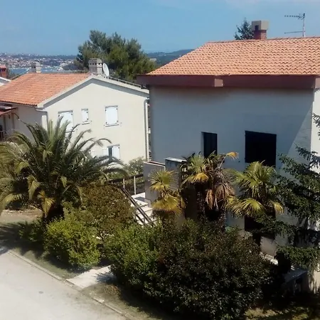 Posavec Πανσιόν 2*