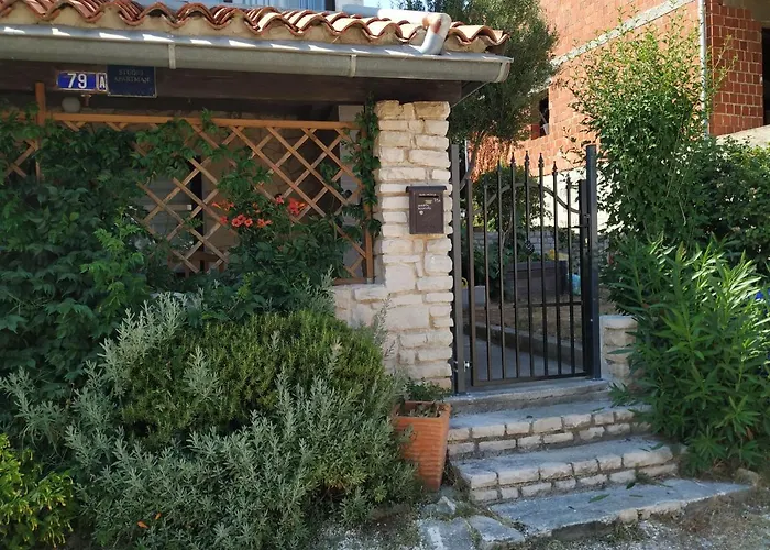 Gæstehus Posavec Premantura